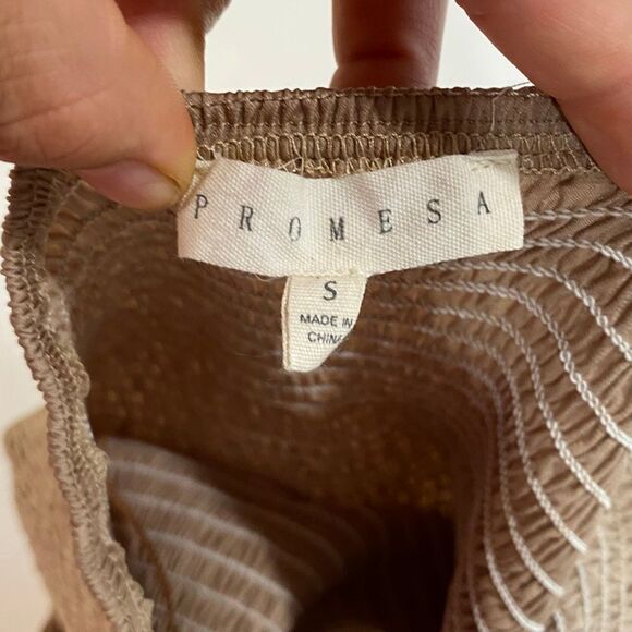 Promesa One Shoulder Puff Sleeve Bodysuit Womenโs Size S Tan Neutral - Picture 3 of 8